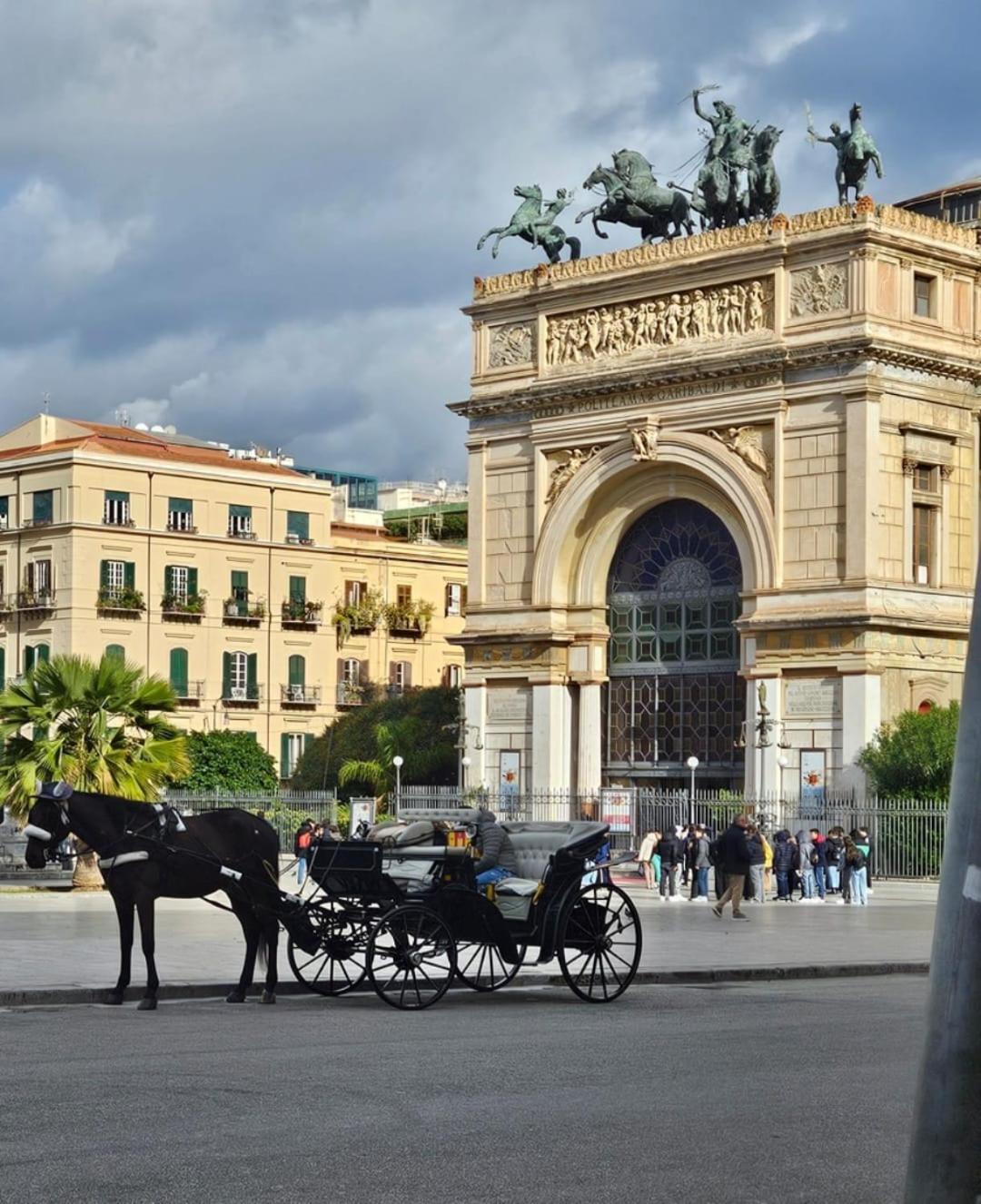 Apartament Casa Porta Nuova Palermo Zewnętrze zdjęcie